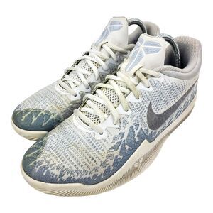 NIKE Shoes KOBE MAMBA RAGE Mens Size 8 White PURE PLATINUM Sneaker 908972-100